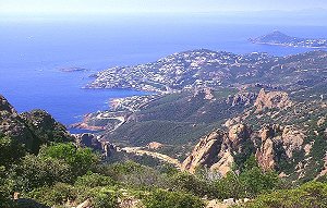 Felsenküste zwischen Cannes und Agay