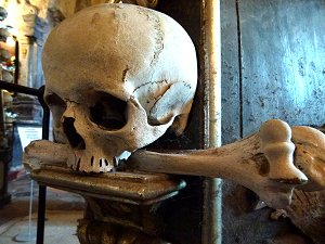 Skull & Bones in Tschechien