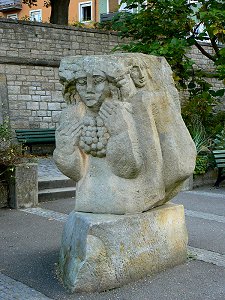 Würzburg - Wein-Denkmal